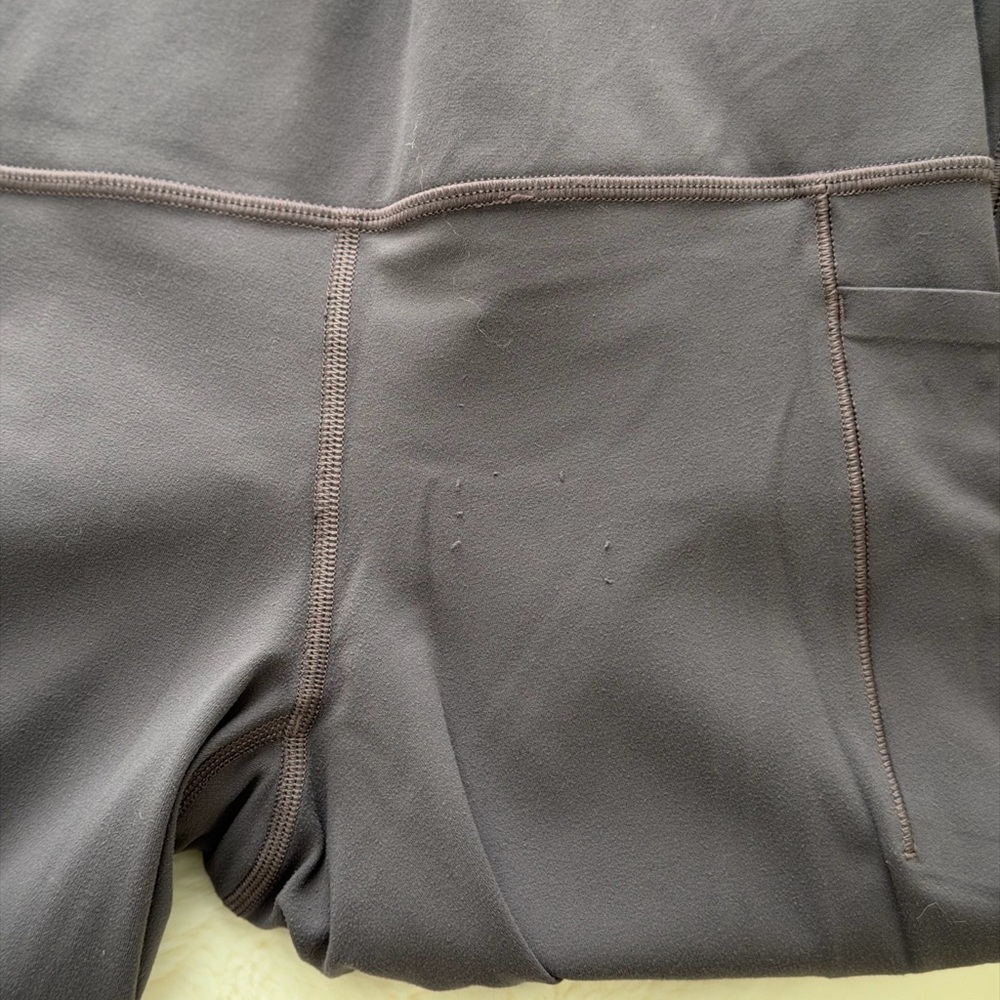 Athleta Salutation Stash pocket 7/8 Tight Leggings color Slate Size Small - Picture 8 of 8